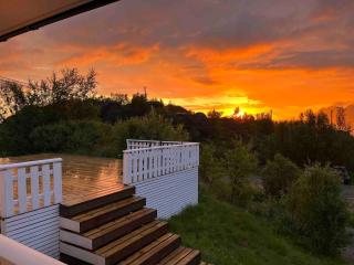 Senja Aurora & Midnight Sun Lodge - 5