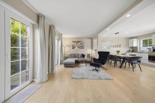 Haus-Uter - 8