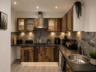 3 Bedroom House Sleeps 6 -Garden -Private Parking - 3