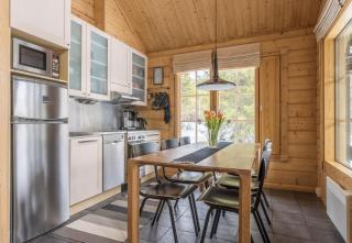 Ihtinginrinne - Peaceful 2BR Log Villa by the Lake - 9