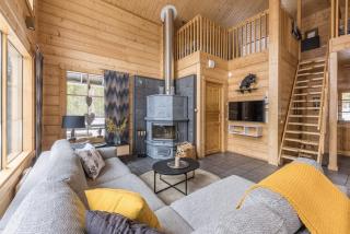 Ihtinginrinne - Peaceful 2BR Log Villa by the Lake - 0