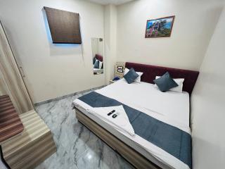 Hotel Dwarka Palace - 9
