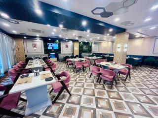 Hotel Dwarka Palace - 1