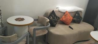 Premium 1BR Rooftop Views Fast Wi-Fi - 7