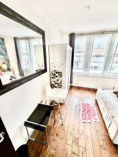 Vibrant City Centre 1 Bed Apartment Sleeps 3 - Close to Cambridge University & Attractions - 2