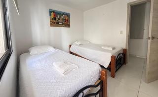 Comfortable family-friendly oceanfront apartment in Laguito - 7