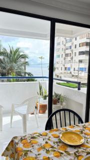 Comfortable family-friendly oceanfront apartment in Laguito - 6