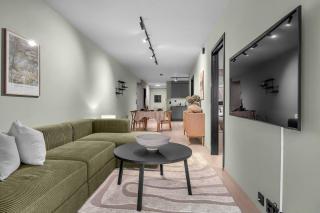 The green lounge - a lovely home with free indoor parking! - 6