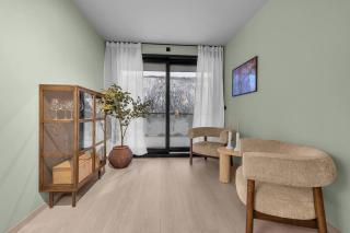 Northern Lights Apartment - with amazing views and parking - 5