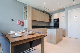 Luxurious 1Br Suite Signature Livings In Dubai - 6