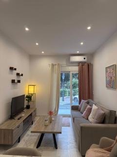 Loutraki Studios 1BR near Beach and Center - 8