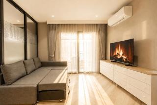 Legendary Breeze 1BR Apartment Bangtao - 0