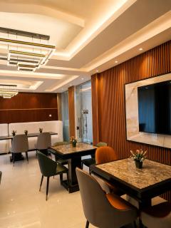 Golden Tulip Rosa Villa Hotel & Suites - 8
