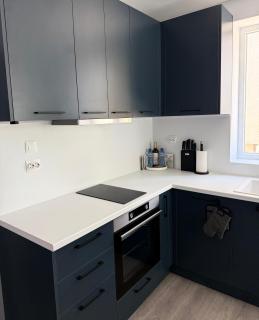 Sì Homes, Cozy Apartment, Covered Parking, Fast Wi-Fi - 2