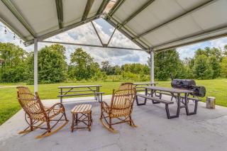 Golf, Fish & Explore: Updated Unit in Oakland City - 9