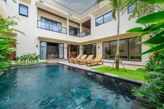 Sanur Pool Villa Garden & Family - 5