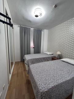 White - Madrid - 9