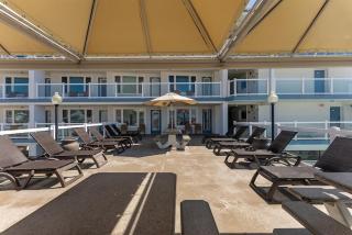 Beachfront Condo with a Heated Pool, BBQ Grills - 4