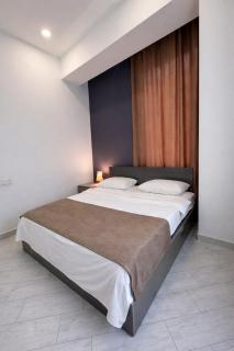 Fama 12 Hotel - Yerevan - 4