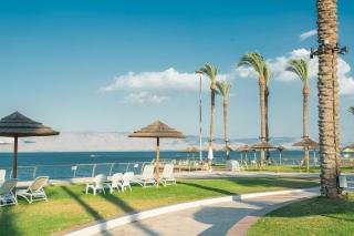 Gai Beach Hotel - 2