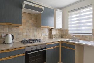 Comfortable Home Garden & Parking Walk to Beach - 8