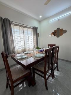 Adobe & Amber - Cozy 3BHk - 4
