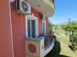 Yiotas house, free parking - 3