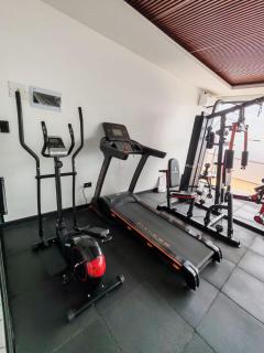 Vive el Lujo Piscina Cine y Gym en Equipetrol - 1