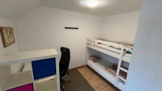 Large Family & Group Home, Calm Nature, Highway Access, Fast Wi-Fi & Free Parking - 7