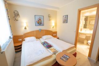 Logis Gourmet & Relax Wellness Hotel De La Sure - Esch-sur-Sûre - 6