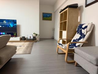 Modern 1BR Apartment Walk to City Center - 4