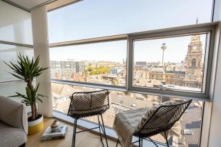 Stunning Skyline Liverpool Apartment with Parking - 0