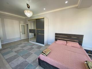 Spacious two-room apartment with a panorama in Panorama - 2