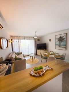 Large 1-bedroom apartment, sea view, beach access - Baie Nettlé - 9