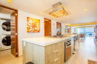 Luxury 2BR Beachfront Escape Stunning Views from Private Balconies - 4