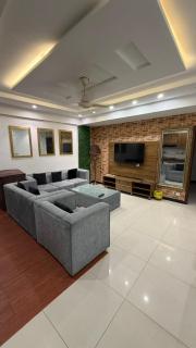 Sweet Home Hotel Apartments Bahria Town - 7
