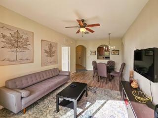 Modern Condo 5min to Conv Center with balcony - 6