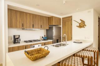 Gorgeous Full Oceanview 2-Bedroom Residence - 3