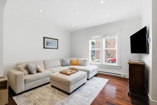Modern Townhouse in the Heart of Downtown - 9