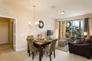 Spacious 2BR 2BA with Balcony 5 Mins to Convention Center & Epic Universe - 5