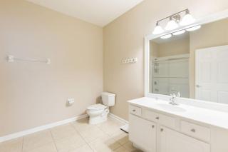 Spacious 2BR 2BA with Balcony 5 Mins to Convention Center & Epic Universe - 2