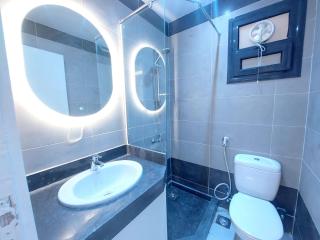 Modern Kemet Suite- AquaFun Hotel - 9