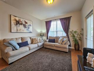 3Br 2Bath Condo Balcony 5min Conv Center 1410ft - Orlando - 5