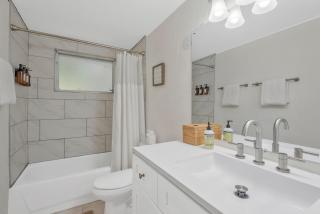 Hot Tub Retreat with Big Private Fenced Yard by Beach - 5