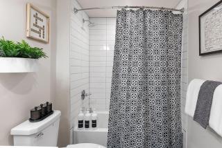 Luxury Urban 1BR King Bed-Parking - Heart of Historic Germantown - Temple & LaSalle -105- Stay Long Term! - 3