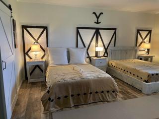 Four Oaks Bed And Breakfast - 6