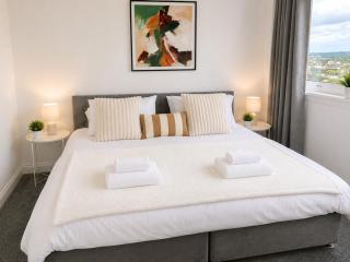 Cosy 2 BDR near Glasgow - Sleeps 6 - Free Parking - 7