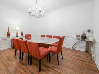 4Br 2Bath Condo Balcony 5min Conv Center 2020ft - 6