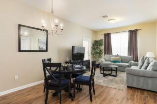 3Br 2Bath Condo Balcony 5min Conv Center 1388ft - 8