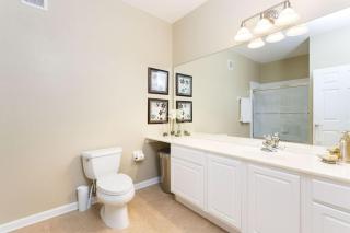 3Br 2Bath Condo Balcony 5min Conv Center 1388ft - 7